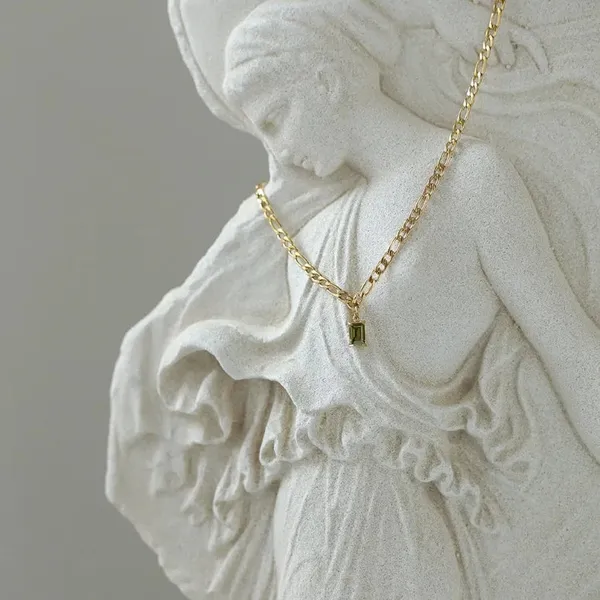 Gold_Crystal_Pendants_For_Women